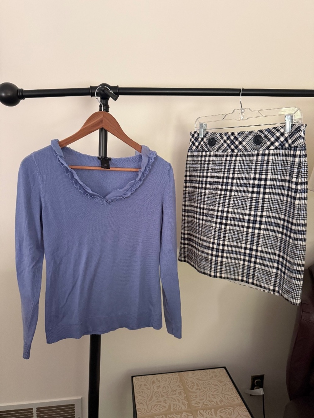 2 Piece Ann Taylor Sweater & Skirt Outfit